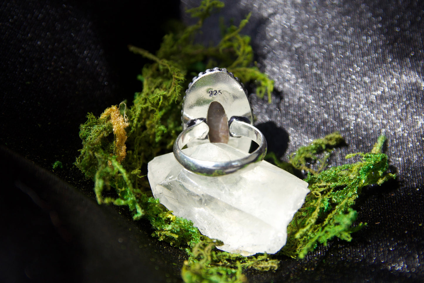 Silver Grey Agate Crystal Ring, Size 7