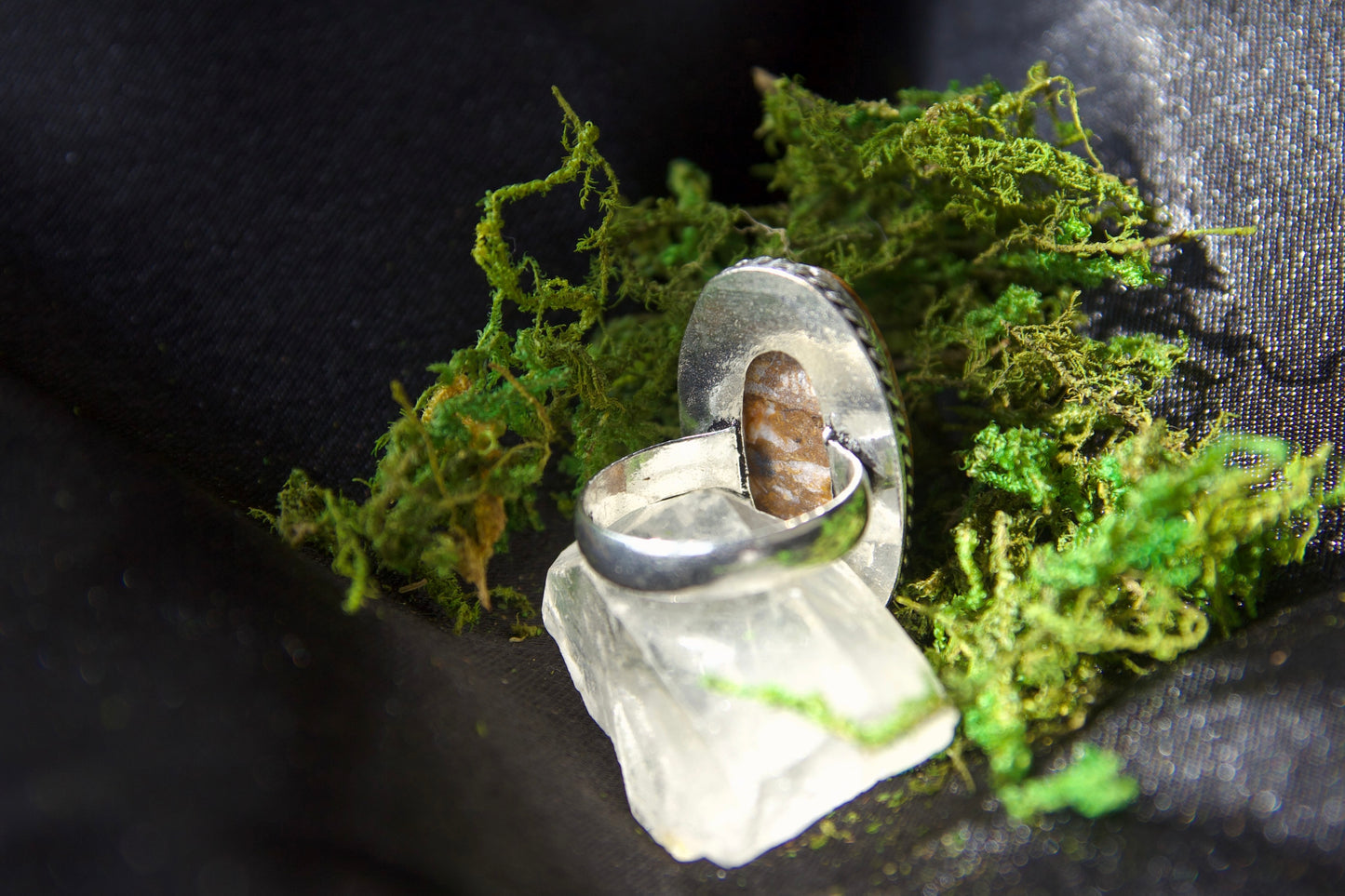 Silver Agate Crystal Ring, Size 7.5