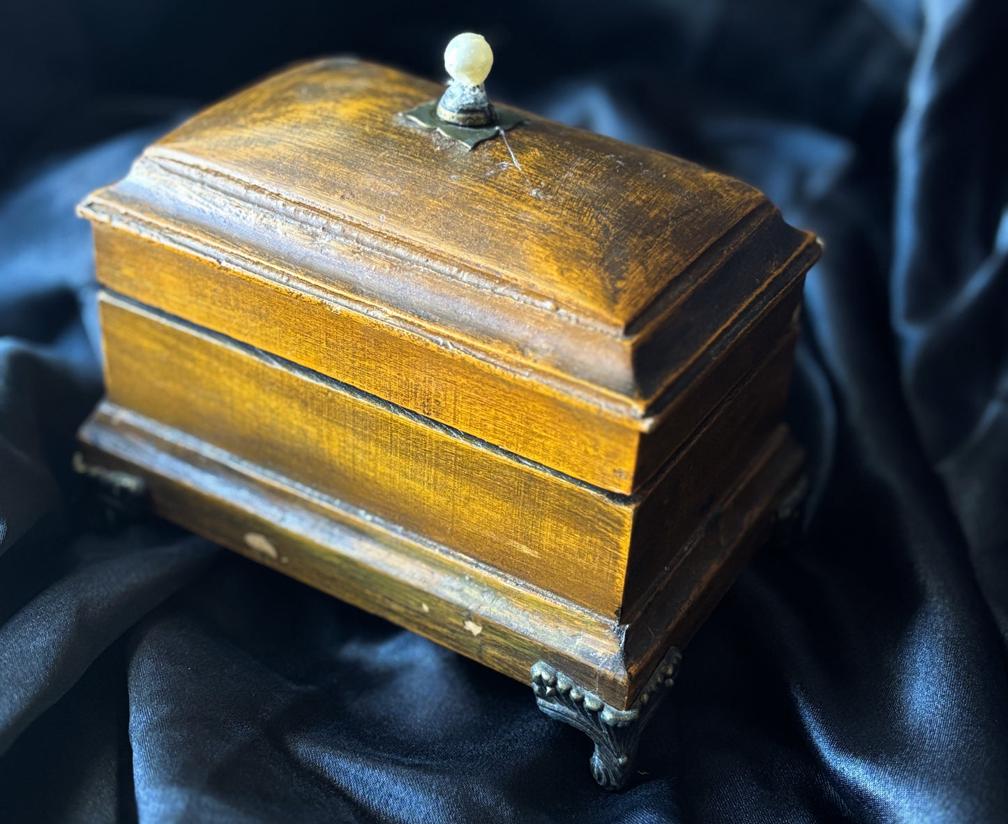 Vintage Valentine Jewelry Box Set- Pearl Necklace, Cameo Earrings