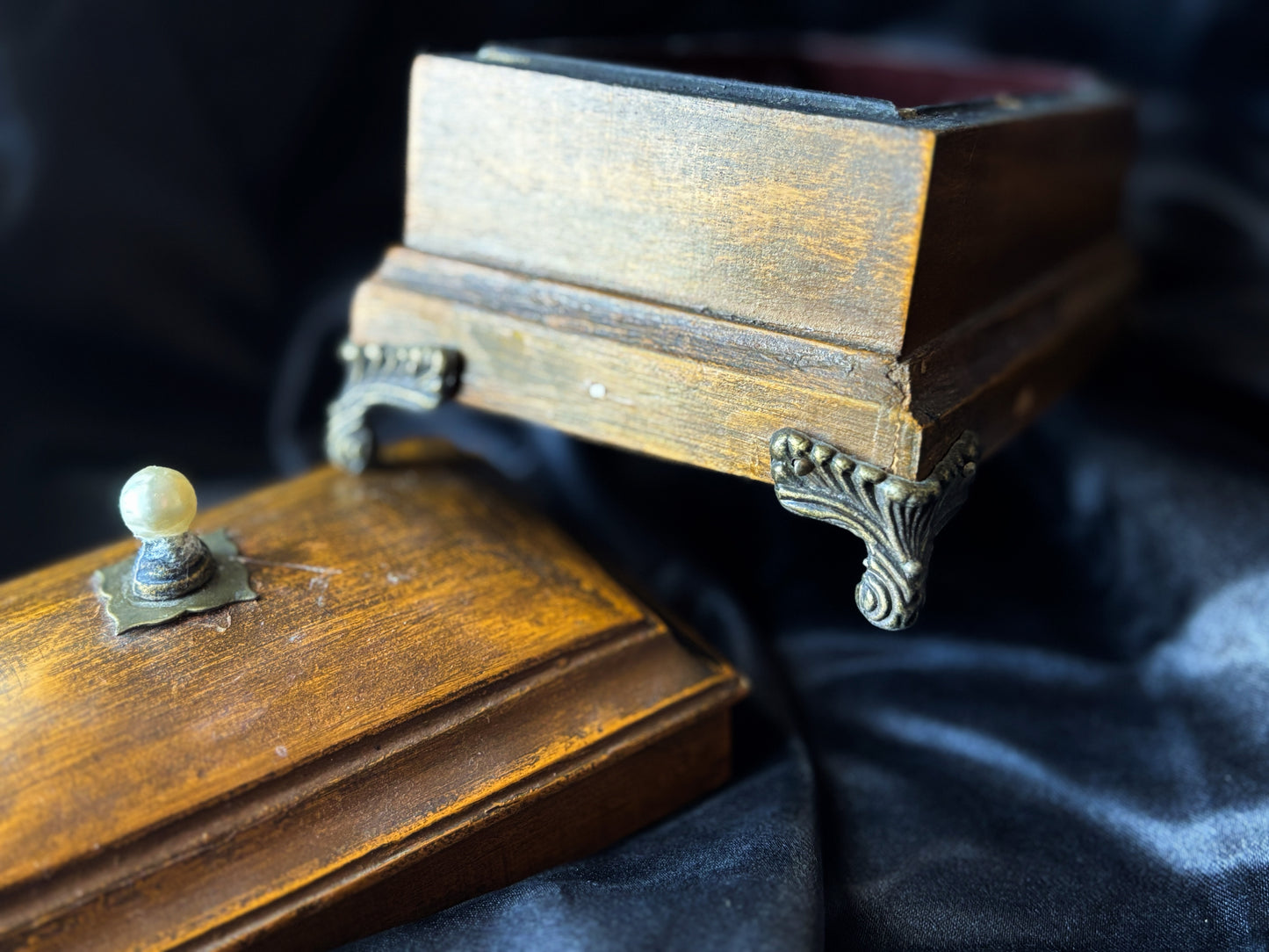 Vintage Valentine Jewelry Box Set- Pearl Necklace, Cameo Earrings