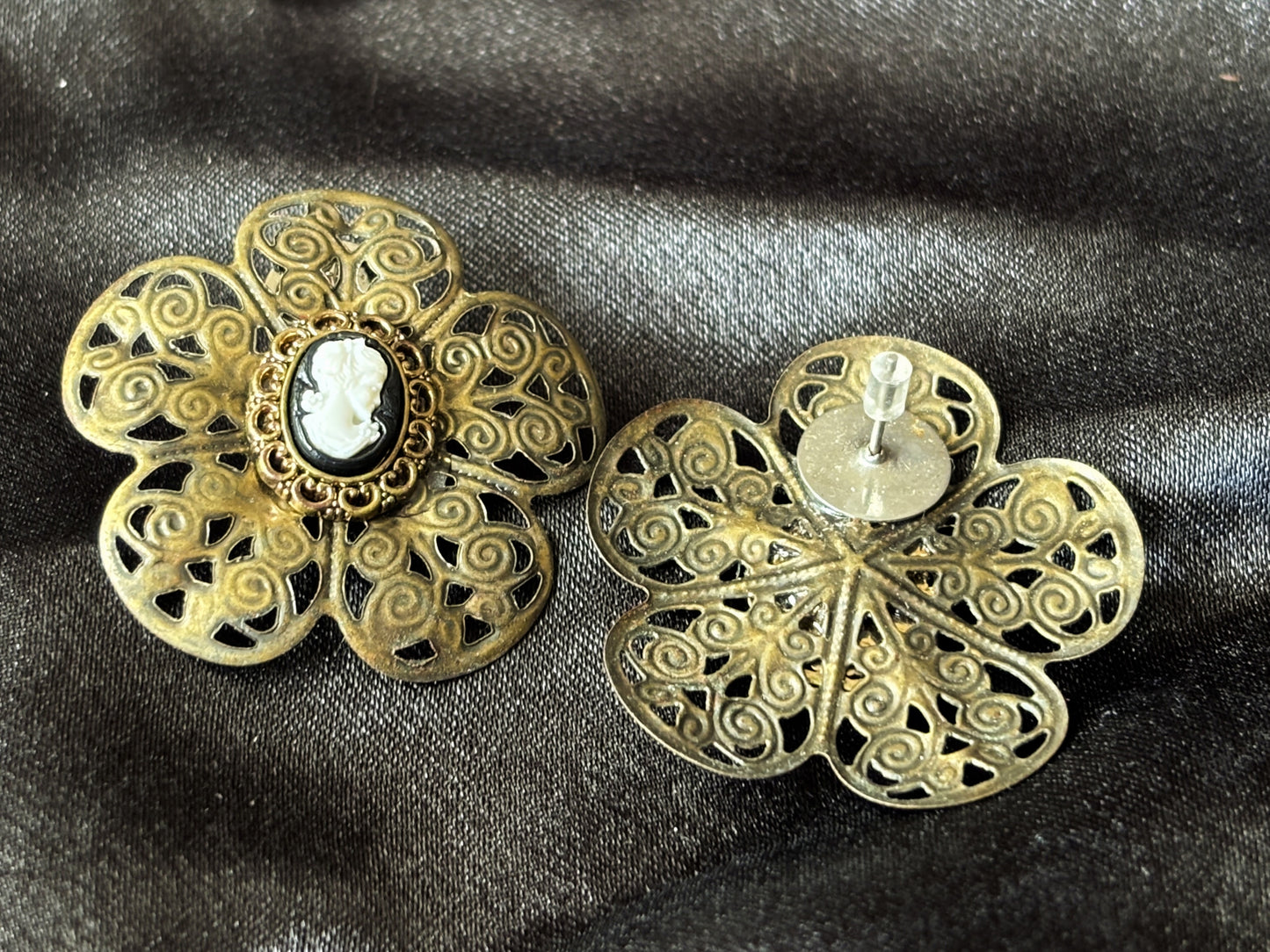 Vintage Valentine Jewelry Box Set- Pearl Necklace, Cameo Earrings