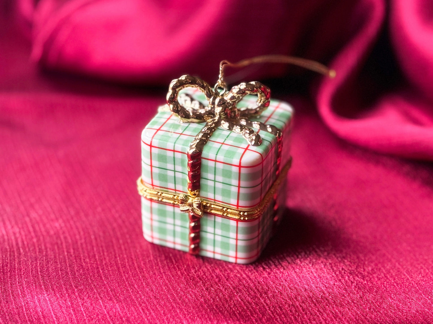 Christmas Present Jewelry Box & Gold Crystal Earrings Set