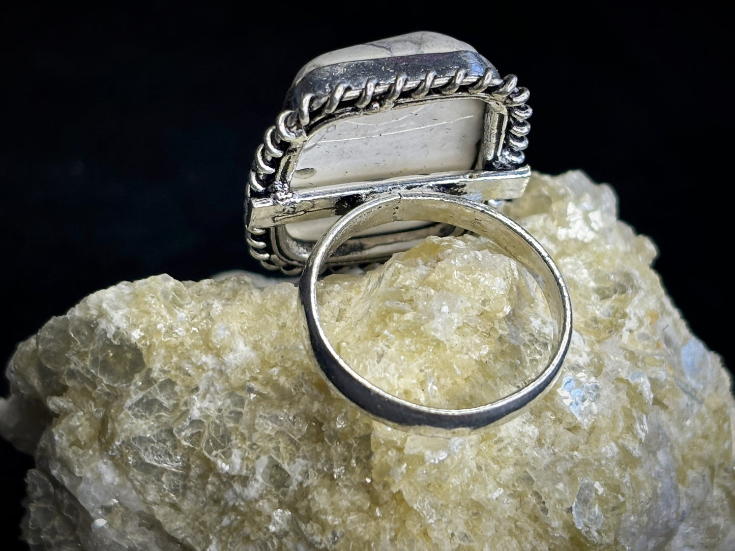 Howlite Sterling Silver Crystal Ring, Size 7.5