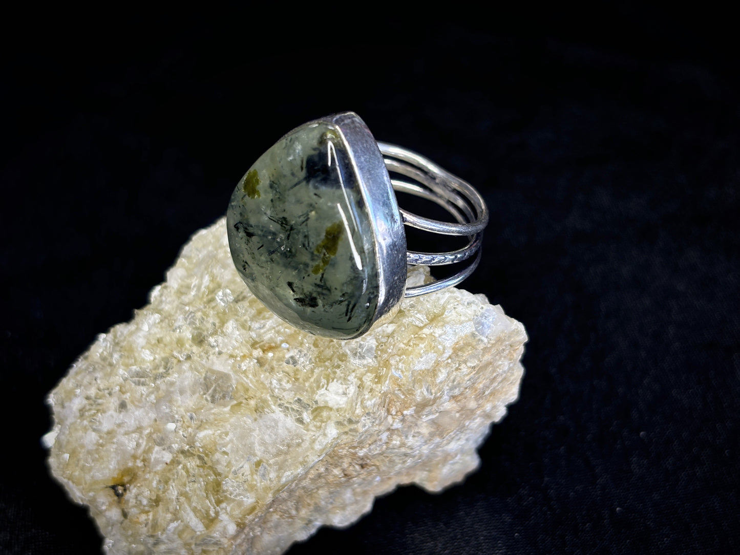 Prehnite Sterling Silver Crystal Ring, Size 10